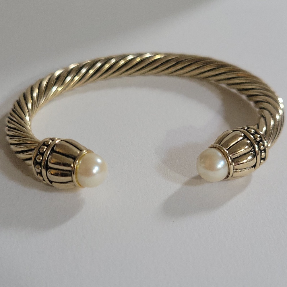 Gold Twisted Cable Cuff Bracelet Faux Pearl Accents Old Money - Picture 4 of 8